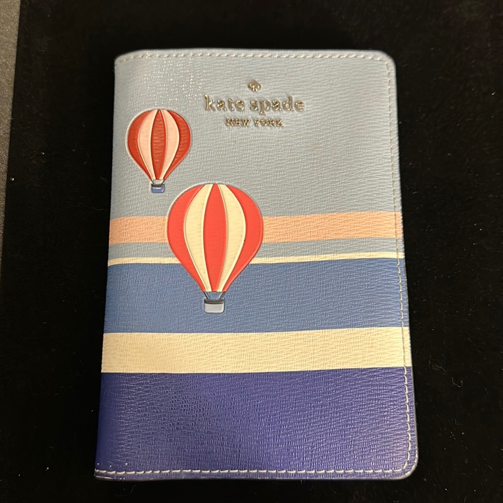 COPY - VGUC Kate Spade “Up Up and Away” Hot Air Balloon Passport Wallet